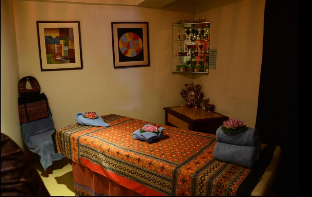 Savoey Hotel Lahor Kültér fotó